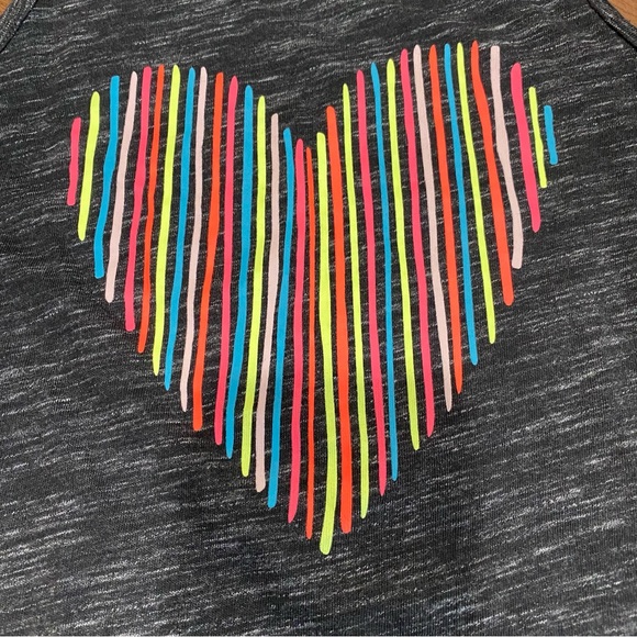 NWT Cat and Jack S/6/6X tank top w heart design. - Picture 4 of 8
